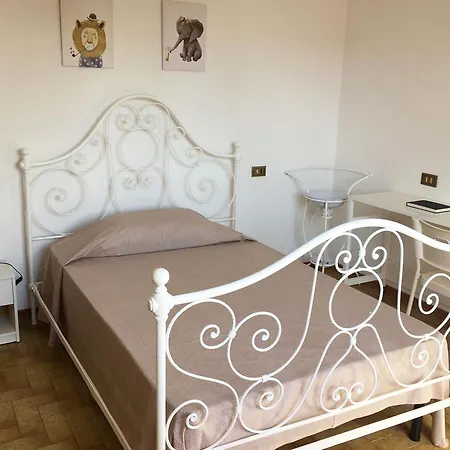 Appartement La Luna Sul Tetto Foligno